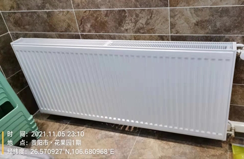 花果園一期明裝暖氣片安轉(zhuǎn)
